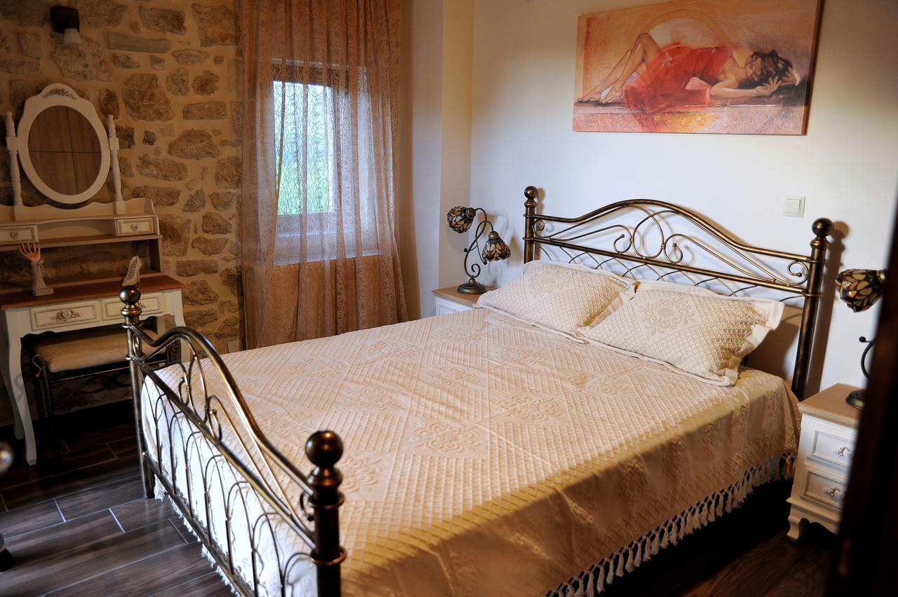 Villa Axenti Agios Thomas  Exteriör bild