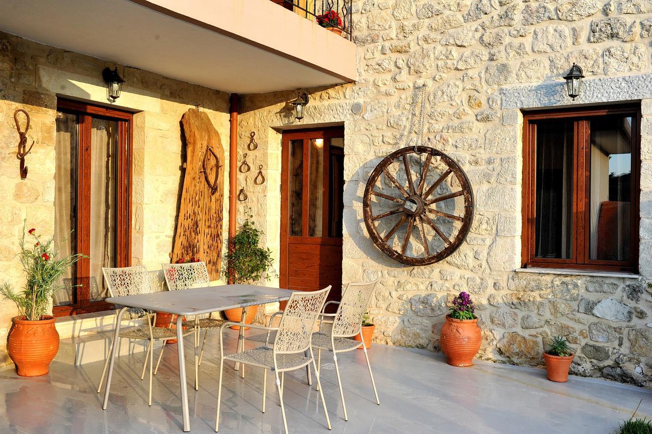 Villa Axenti Agios Thomas  Exteriör bild